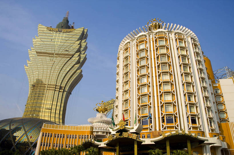 横图,彩色,室外,白天,旅游,度假,名胜古迹,标志建筑,地标,建筑,澳门,中国,亚洲,游客,遗迹,图片,文化遗产,建筑群,豪华,古迹,文物,娱乐,建设,古建筑,葡京酒店,享受,休闲,旅游胜地,放松,赌场,摄影,参观,古文明,东亚,中华人民共和国,繁荣,发达,彩图,旅行,新葡京酒店,bj174