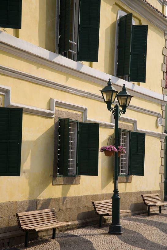 竖图,彩色,室外,白天,旅游,度假,名胜古迹,标志建筑,地标,建筑,澳门,中国,亚洲,遗迹,图片,建筑群,古迹,文物,娱乐,建设,古建筑,虔诚,享受,休闲,旅游胜地,放松,竖,摄影,宗教,信仰,礼拜,欧式建筑,古文明,东亚,港澳台,中华人民共和国,澳门特别行政区,澳,彩图,旅行,岗顶前地,磨盘山,圣奥斯定教堂,bj174