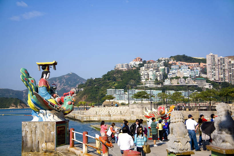 横图,彩色,室外,白天,旅游,度假,美景,城市风光,城市,香港,中国,亚洲,行人,游客,游人,雕像,塑像,图片,景观,建筑群,娱乐,路人,旅客,享受,休闲,旅游胜地,摩天大厦,景色,放松,摄影,海滨,参观,东亚,浅水湾,中华人民共和国,繁荣,发达,过客,海,旅游者,彩图,旅行,港湾,镇海楼公园,bj174