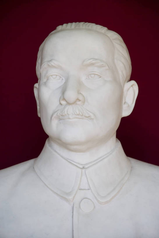 竖图,彩色,室内,旅游,度假,美景,城市风光,标志建筑,城市,地标,建筑,广州,中国,亚洲,风俗,艺术,雕像,塑像,景观,建筑群,古典,娱乐,建设,传统,特色,享受,休闲,景色,放松,精神,竖,摄影,经济,纪念,矗立,中国文化,耸立,领袖,参观,东亚,发展,广东省,孙中山,中华人民共和国,广州市,民族文化,革命,挺立,勇士,繁荣,英雄,进步,发达,制度,伟人,特别,彩图,观光,旅行,孙中山纪念堂,bj174