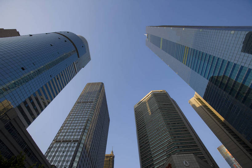 广场,横图,彩色,室外,白天,仰视,旅游,度假,商务,美景,名胜古迹,城市风光,标志建筑,城市,大厦,地标,建筑,汽车,广州,中国,亚洲,遗迹,景观,古迹,文物,娱乐,建设,现代,古建筑,现代建筑,绿地,享受,休闲,旅游胜地,商务楼,景色,放松,金融,摄影,经济,居住,文明,参观,玻璃幕墙,贸易,古文明,东亚,发展,广东省,中信广场,中华人民共和国,广州市,繁荣,进步,发达,交流,彩图,观光,旅行,商业,高楼,居住区,bj174