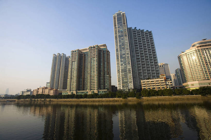 横图,彩色,室外,白天,旅游,度假,美景,城市风光,城市,大厦,建筑,广州,中国,亚洲,远眺,景观,辽阔,交通,娱乐,现代,江水,特色,车,绿地,天,享受,休闲,广阔,景色,放松,运输,摄影,生活方式,经济,居住,美好,文明,参观,东亚,发展,广东省,城区,珠江,中华人民共和国,广州市,繁荣,进步,发达,花园城市,交流,江,彩图,观光,旅行,高楼,居住区,bj174