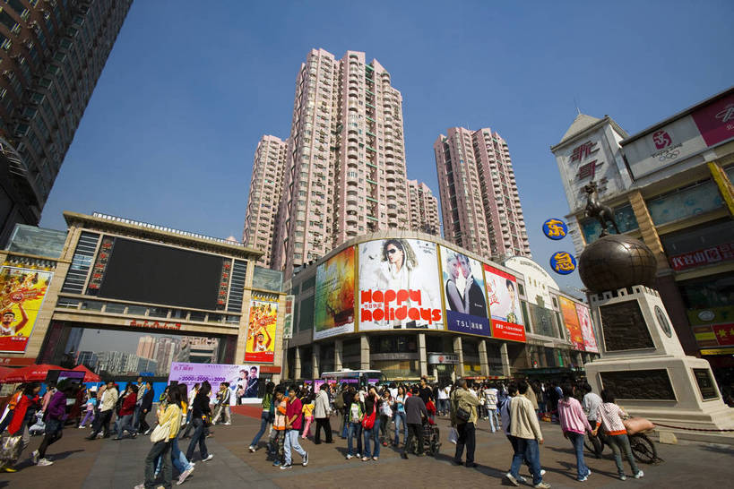 人群,商店,横图,彩色,室外,白天,购物,旅游,度假,美景,城市风光,城市,大厦,道路,建筑,路,商场,公路,自行车,广州,中国,亚洲,行人,景观,交通,娱乐,现代,传统,商业街,特色,车,绿地,天,骑车,享受,休闲,景色,放松,运输,摄影,经济,居住,文明,特殊,参观,东亚,发展,广东,广东省,城区,中华人民共和国,华南地区,省会,广州市,粤,繁荣,进步,发达,特别,交流,马路,彩图,观光,旅行,商业,高楼,荔湾区,居住区,上下九步行街,上下九路商业步行街,荔湾,下九路,bj174