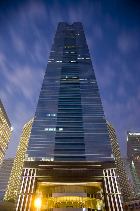 竖图,彩色,室外,仰视,旅游,度假,商务,美景,天际线,城市风光,城市,大厦,建筑,路灯,汽车,玻璃,照明,广州,中国,亚洲,阴影,远眺,光线,影子,光,景观,建筑群,灯光,交通,娱乐,现代,现代建筑,特色,车,灯,绿地,天,享受,休闲,灿烂,闪耀,摩天大厦,景色,放松,竖,金融,运输,摄影,生活方式,经济,轮廓,居住,照亮,矗立,闪烁,照明设备,美好,文明,耸立,参观,玻璃幕墙,贸易,灯火通明,东亚,发展,广东,广东省,城区,中信广场,中华人民共和国,华南地区,省会,广州市,粤,挺立,繁荣,闪动,闪灼,进步,天河,发达,交流,夜,彩图,观光,旅行,商业,高楼,居住区,天河区,天河广场,bj174