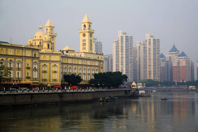 人群,横图,彩色,室外,旅游,度假,岛屿,美景,树林,天际线,城市风光,城市,大厦,建筑,公路,汽车,中国,亚洲,景观,交通,娱乐,现代,现代建筑,旅客,特色,车,白云,蓝天,绿地,绿化带,天,享受,休闲,广阔,景色,便捷,放松,运输,摄影,生活方式,经济,轮廓,居住,美好,文明,参观,福建,东亚,发展,台江,福建省,中华人民共和国,华东地区,省会,快捷,闽,开阔,福州,福州市,繁荣,进步,发达,交流,彩图,观光,旅行,高楼,居住区,快速路,仓山区,南台岛,台江区,中洲岛,bj174