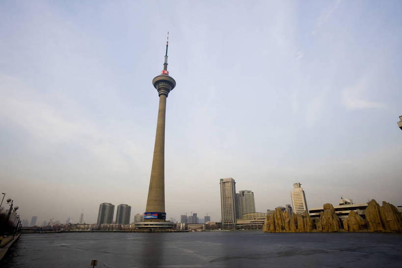 横图,彩色,室外,白天,仰视,旅游,商务,湖,城市风光,城市,建筑,天津,中国,亚洲,清澈,景观,高塔,公寓,现代,现代建筑,白云,蓝天,湖水,天,摩天大厦,商务楼,金融,摄影,大都市,生活方式,现代都市,经济,晴天,成就,文明,电视塔,贸易,东亚,发展,中华人民共和国,繁荣,进步,发达,明澈,清彻,清亮,游览,商业,高楼,海河,bj174