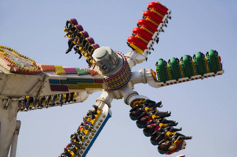 点心,人群,横图,购物,聚会,度假,消费,城市风光,北京,中国,春节,亚洲,舞狮,节日,庆祝,民俗,灯笼,景观,庙会,食品,集市,市场,都市,历史,文化,传统,小吃,食物,古代,彩带,庆典,休闲,假日,喜庆,金融,热闹,活动,纪念,美好,东方文化,喜事,玩乐,选购,贸易,东亚,中华人民共和国,墟市,喜气,古远,隆重,传统文化,街市,bj174