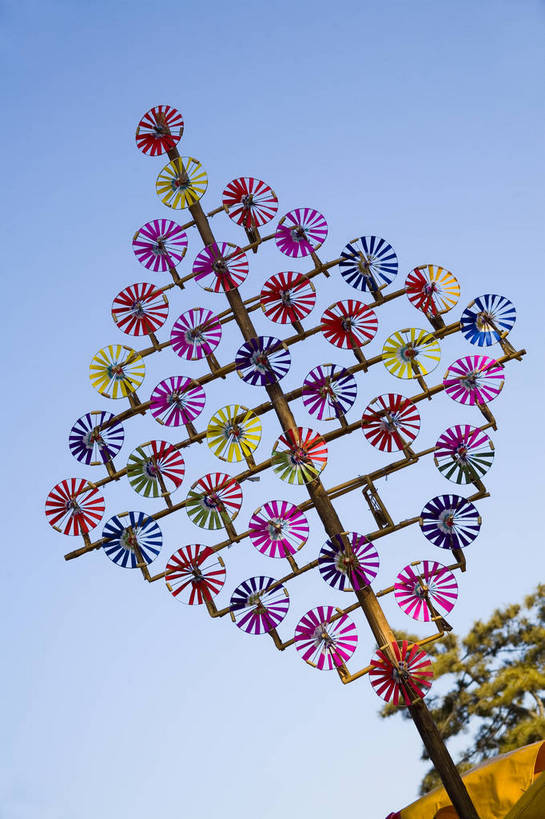 点心,人群,竖图,购物,聚会,度假,消费,城市风光,北京,中国,春节,亚洲,舞狮,节日,庆祝,民俗,灯笼,景观,庙会,食品,集市,市场,都市,历史,文化,传统,小吃,食物,古代,彩带,庆典,休闲,假日,喜庆,竖,金融,热闹,活动,纪念,矗立,美好,东方文化,喜事,玩乐,耸立,选购,贸易,东亚,中华人民共和国,挺立,墟市,喜气,古远,隆重,传统文化,街市,bj174