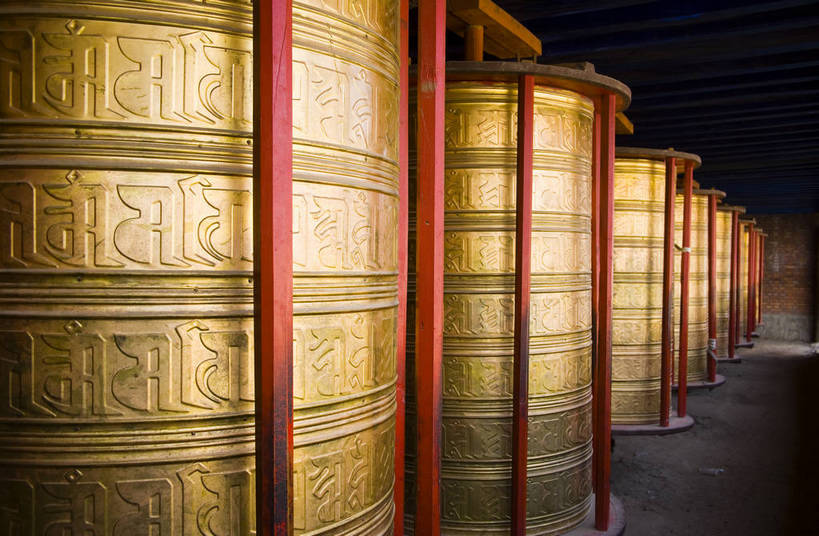 寺庙,横图,彩色,室内,旅游,名胜古迹,标志建筑,地标,建筑,静物,中国,亚洲,朝拜,节日,民俗,图片,文化遗产,建筑群,宏伟,文化,文物,建设,物品,虔诚,祈祷,健康,气派,许愿,摄影,宗教,佛教,信仰,古代建筑,纪念,祈求,祭祀,中国文化,参观,东亚,甘肃省,藏传佛教,郎木寺,中华人民共和国,甘南,释教,平安,钟,旅行,游览,庙,寺,传统文化,bj174