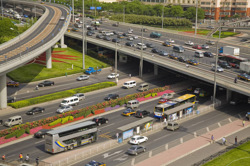 横图,俯视,彩色,室外,白天,旅游,度假,名胜古迹,天际线,城市风光,标志建筑,城市,道路,地标,高速公路,建筑,立交桥,路,公路,汽车,北京,中国,亚洲,遗迹,景观,建筑群,车流,公交车,交通,首都,都市,古迹,文物,娱乐,建设,现代,古建筑,现代建筑,楼宇,享受,休闲,旅游胜地,放松,运输,摄影,经济,古文明,立体交通,东亚,发展,中华人民共和国,繁荣,进步,发达,马路,旅行,高等级公路,bj174