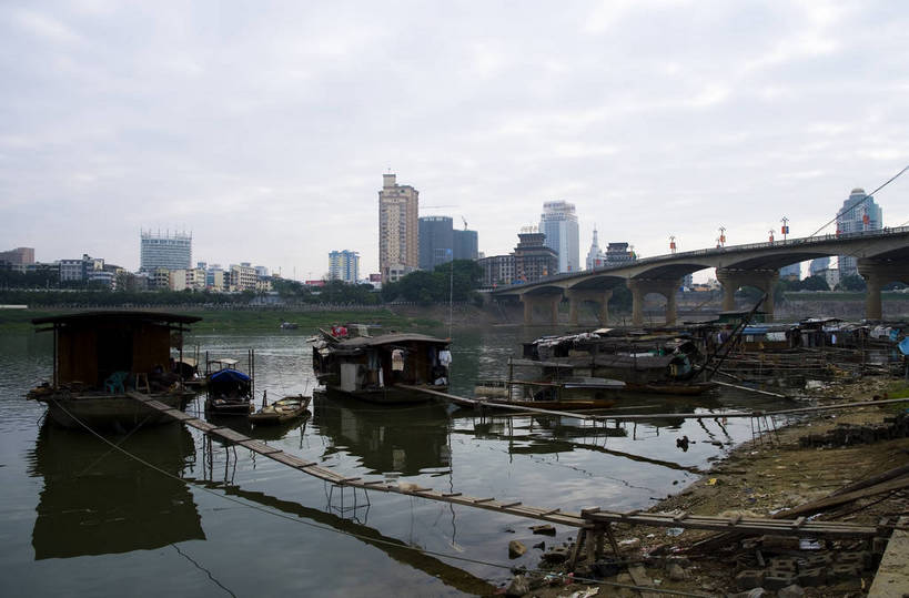 横图,俯视,彩色,室外,白天,旅游,度假,名胜古迹,城市风光,标志建筑,城市,道路,地标,建筑,中国,亚洲,遗迹,景观,建筑群,桥,交通,都市,古迹,文物,娱乐,建设,现代,古建筑,现代建筑,享受,休闲,旅游胜地,放松,运输,摄影,经济,广西,古文明,东亚,发展,南宁,广西壮族自治区,首府,中华人民共和国,桂,华南地区,南宁市,繁荣,进步,发达,旅行,邕江,bj174