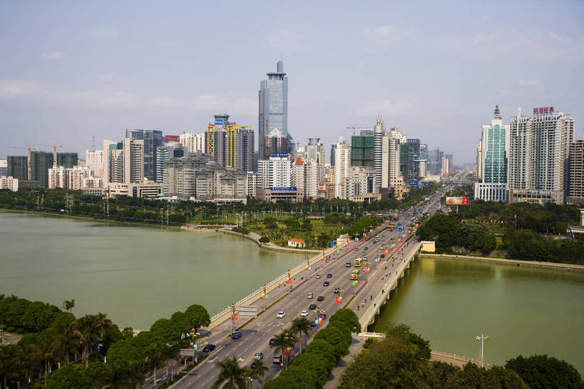 横图,俯视,彩色,室外,白天,旅游,度假,名胜古迹,城市风光,标志建筑,城市,道路,地标,建筑,中国,亚洲,遗迹,景观,建筑群,桥,交通,都市,古迹,文物,娱乐,建设,现代,古建筑,现代建筑,享受,休闲,旅游胜地,放松,运输,摄影,经济,广西,古文明,东亚,发展,南宁,广西壮族自治区,首府,中华人民共和国,桂,华南地区,南宁市,繁荣,进步,发达,旅行,青秀区,邕江,南湖大桥,bj174