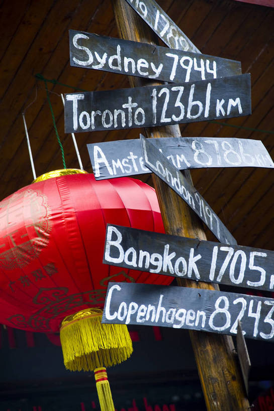 竖图,彩色,室外,特写,白天,旅游,桂林,中国,亚洲,局部,民俗,灯笼,景观,民居,特色,古镇,景色,竖,摄影,人文景观,广西,矗立,中国文化,耸立,东亚,阳朔,中华人民共和国,挺立,古代文明,旅行,传统文化,bj174