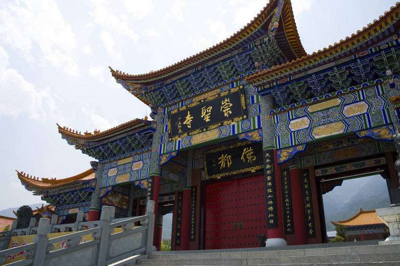 横图,室外,白天,旅游,度假,名胜古迹,标志建筑,地标,建筑,大理,中国,亚洲,遗迹,民俗,景观,文化遗产,建筑群,古典,古迹,文物,娱乐,建设,古建筑,云南,特色,古镇,享受,休闲,旅游胜地,景色,放松,人文景观,中国文化,古文明,东亚,中华人民共和国,民族建筑,崇圣寺,古代文明,旅行,传统文化,三塔,bj174