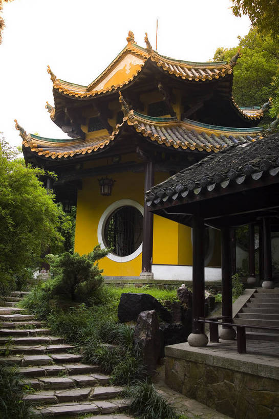 花园,竖图,彩色,室外,白天,旅游,度假,名胜古迹,标志建筑,地标,建筑,中国,亚洲,遗迹,图片,庭院,文化遗产,建筑群,古典,古迹,文物,娱乐,建设,古建筑,树木,享受,休闲,旅游胜地,放松,竖,摄影,矗立,文明,中国文化,耸立,古文明,东亚,湖南,湖南省,中华人民共和国,省会,挺立,华中地区,长沙,长沙市,湘,幽静,旅行,传统文化,岳麓山,岳麓书院,飞檐,湖南大学,岳麓区,bj174