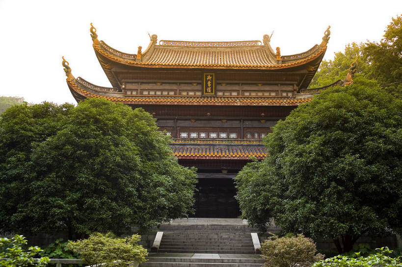 花园,横图,彩色,室外,白天,旅游,度假,名胜古迹,标志建筑,地标,建筑,中国,亚洲,遗迹,图片,庭院,文化遗产,建筑群,古典,古迹,文物,娱乐,建设,古建筑,树木,享受,休闲,旅游胜地,放松,摄影,文明,中国文化,古文明,东亚,湖南,湖南省,中华人民共和国,省会,华中地区,长沙,长沙市,湘,幽静,旅行,传统文化,岳麓山,岳麓书院,飞檐,湖南大学,岳麓区,bj174