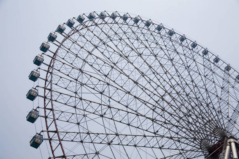 横图,室外,白天,旅游,度假,名胜古迹,标志建筑,城市,地标,建筑,中国,亚洲,遗迹,景观,摩天轮,古迹,文物,娱乐,建设,现代,古建筑,娱乐设施,享受,休闲,旅游胜地,放松,经济,古文明,东亚,发展,湖南,湖南省,中华人民共和国,省会,华中地区,长沙,长沙市,湘,繁荣,进步,发达,旅行,天心区,贺龙体育场,贺龙体育文化中心,新世纪文化中心,bj174