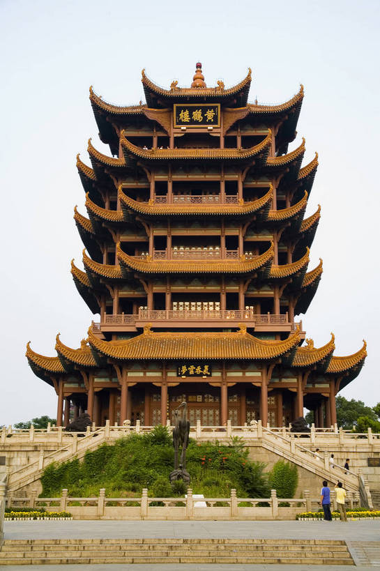 竖图,彩色,室外,白天,旅游,度假,名胜古迹,标志建筑,地标,建筑,武汉,中国,亚洲,遗迹,民俗,图片,文化遗产,古城,建筑群,古典,古迹,文物,娱乐,建设,古建筑,民居,古镇,享受,休闲,旅游胜地,放松,竖,摄影,矗立,美好,文明,中国文化,耸立,古文明,东亚,湖北,黄鹤楼,中华人民共和国,挺立,幽静,旅行,传统文化,bj174