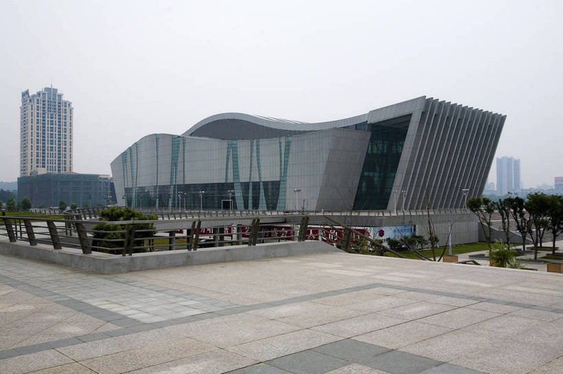 广场,横图,室外,白天,旅游,度假,名胜古迹,城市风光,标志建筑,城市,道路,地标,建筑,武汉,中国,亚洲,遗迹,景观,交通,都市,古迹,文物,娱乐,建设,现代,古建筑,现代建筑,地标建筑,享受,休闲,旅游胜地,放松,运输,经济,古文明,东亚,发展,湖北,湖北省,武汉市,汉阳,中华人民共和国,省会,华中地区,鄂,繁荣,进步,发达,艺术中心,旅行,汉阳区,武汉琴台文化艺术中心,琴台文化艺术中心,bj174