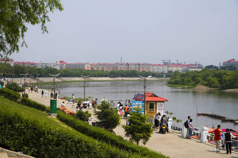 横图,室外,白天,旅游,度假,名胜古迹,城市风光,标志建筑,城市,道路,地标,建筑,中国,亚洲,遗迹,景观,交通,都市,古迹,文物,娱乐,建设,现代,古建筑,现代建筑,江水,享受,休闲,远景,旅游胜地,放松,运输,经济,古文明,东亚,发展,黑龙江,中华人民共和国,牡丹江,繁荣,进步,发达,旅行,bj174