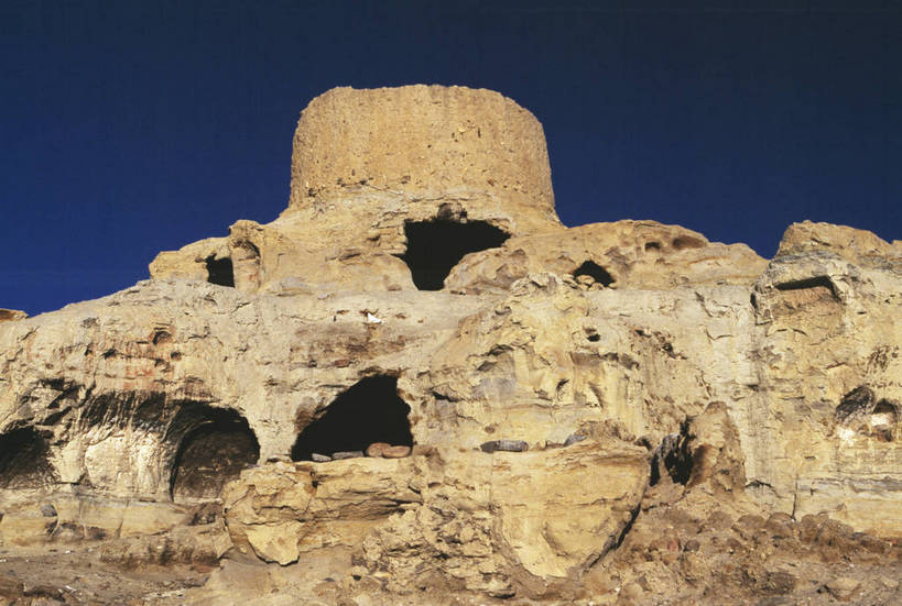 横图,彩色,室外,特写,白天,旅游,度假,荒凉,名胜古迹,标志建筑,地标,建筑,中国,亚洲,遗迹,壮观,景观,文化遗产,古城,古迹,文物,娱乐,建设,古建筑,西藏,蓝天,享受,休闲,旅游胜地,放松,摄影,人文景观,古代建筑,雄伟,空旷,近景,古堡,古文明,东亚,地貌,中华人民共和国,阿里,古代文明,旅行,地质,古格王朝遗址,bj174