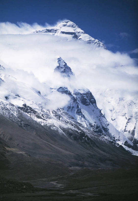 竖图,彩色,室外,白天,旅游,雪山,中国,亚洲,壮观,高山,景观,山峰,云,山峦,云雾,西藏,自然,远景,竖,摄影,人文景观,雄伟,矗立,耸立,东亚,地貌,中华人民共和国,挺立,世界屋脊,旅行,地质,bj174