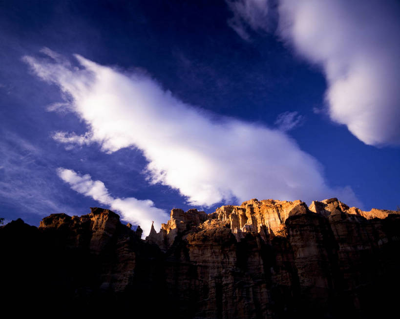 横图,白天,仰视,中国,亚洲,云南,白云,蓝天,摄影,晴朗,东亚,土林,中华人民共和国,彩图,元谋,bj174