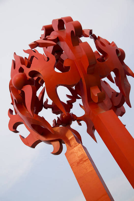 火车站,竖图,彩色,室外,特写,白天,雕塑,中国,亚洲,局部,艺术,装饰,雕刻,雕像,首都,都市,工艺品,竖,摄影,纪念,部分,美术,矗立,主题,耸立,陈列,东亚,中华人民共和国,功能,美学,挺立,北京火车站,西客站,bj174