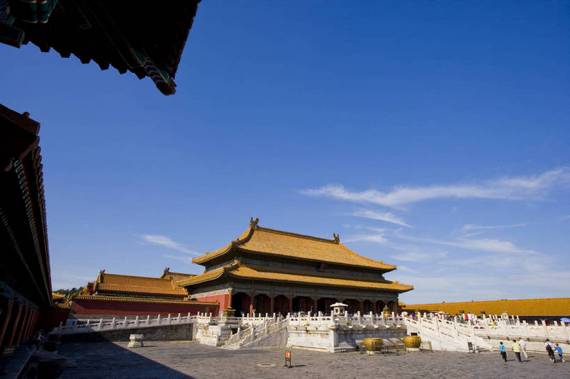 故宫,宫殿,栏杆,横图,彩色,室外,白天,旅游,度假,名胜古迹,标志建筑,地标,建筑,北京,中国,亚洲,风俗,遗迹,扶手,图片,文化遗产,建筑群,古典,古迹,历史,文化,文物,娱乐,建设,传统,古建筑,护栏,台阶,蓝天,紫禁城,享受,休闲,石阶,旅游胜地,放松,精神,摄影,古代建筑,皇帝,权威,象征,高贵,古文明,东亚,中华人民共和国,权力,统治,威严,权势,乾清宫,古代文明,制度,天子,九五之尊,圣上,统治者,陛下,官家,势力,旅行,传统文化,bj174
