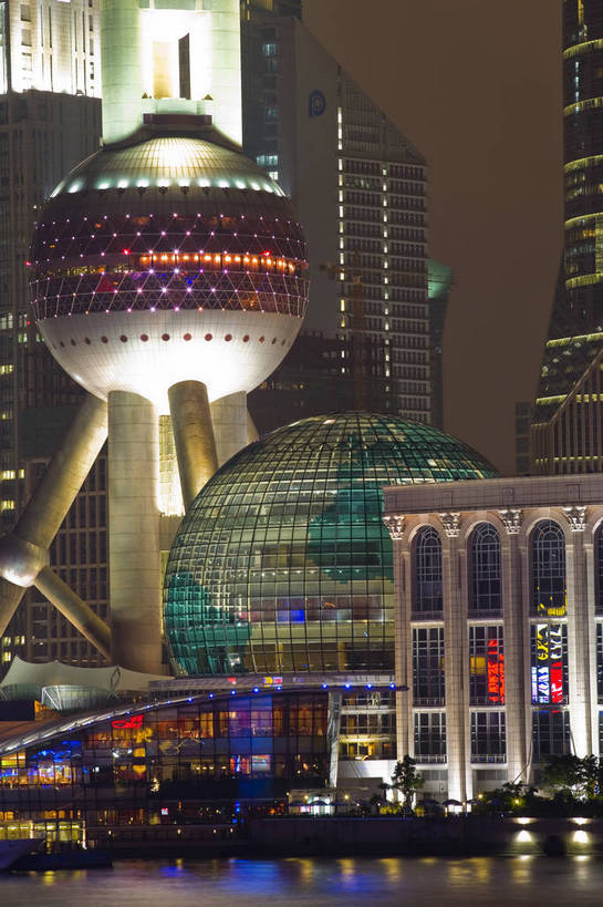 高楼大厦,竖图,彩色,室外,大厦,建筑,摩天大楼,上海,中国,亚洲,建筑群,灯光,东方明珠,浦东,外滩,摩天大厦,摄影,东亚,中华人民共和国,傍晚,大楼,bj174