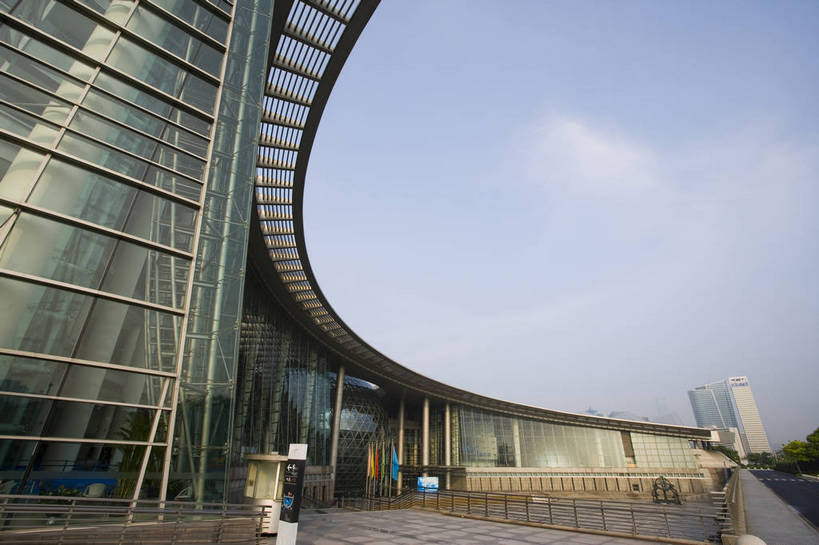 横图,彩色,室外,特写,白天,旅游,度假,名胜古迹,标志建筑,地标,建筑,上海,中国,亚洲,遗迹,景观,古迹,文物,娱乐,建设,古建筑,浦东,蓝天,享受,休闲,旅游胜地,放松,摄影,上海科技馆,部分,申,科技馆,浦东新区,世纪大道,古文明,东亚,上海市,中华人民共和国,沪,华东地区,旅行,bj174