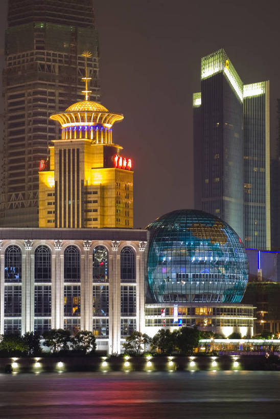 竖图,彩色,室外,办公楼,大厦,建筑,夜景,上海,中国,亚洲,建筑群,灯光,浦东,灿烂,远景,摩天大厦,摄影,金融中心,东亚,中华人民共和国,大楼,bj174