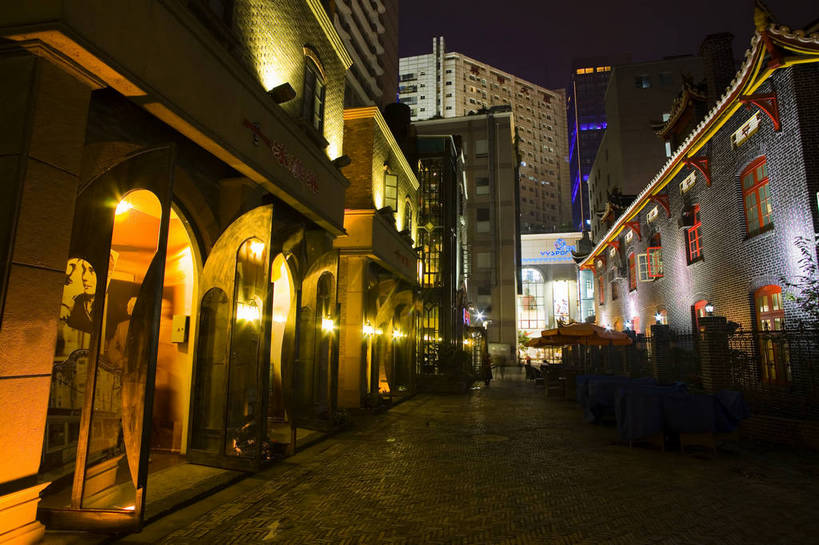 无人,酒吧,横图,彩色,室外,旅游,城市风光,街道,夜景,中国,亚洲,灯光,现代建筑,商业街,休闲,灿烂,摄影,四川省,东亚,成都,中华人民共和国,春熙路,旅行,bj174