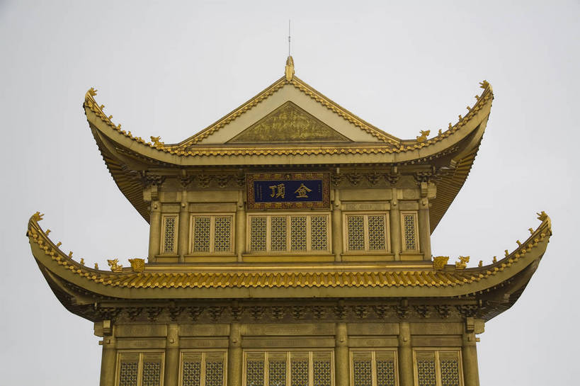 无人,横图,彩色,室外,白天,旅游,度假,名胜古迹,标志建筑,地标,建筑,峨眉山,中国,亚洲,遗迹,景观,文化遗产,建筑群,古典,古迹,文物,娱乐,建设,古建筑,金顶,享受,休闲,旅游胜地,放松,摄影,四川省,中国文化,古文明,东亚,中华人民共和国,旅行,bj174