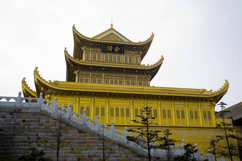 无人,横图,彩色,室外,白天,旅游,度假,名胜古迹,标志建筑,地标,建筑,峨眉山,中国,亚洲,遗迹,景观,文化遗产,建筑群,古典,古迹,文物,娱乐,建设,古建筑,金顶,享受,休闲,旅游胜地,放松,摄影,四川省,中国文化,古文明,东亚,中华人民共和国,旅行,bj174