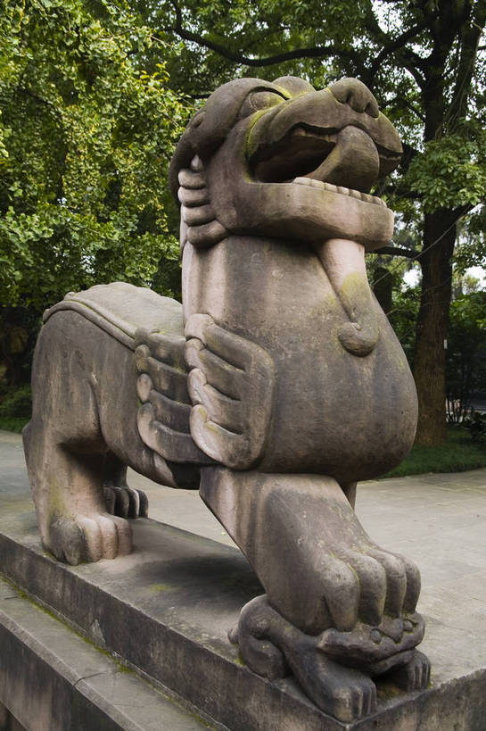 无人,竖图,彩色,室外,白天,旅游,度假,名胜古迹,标志建筑,地标,建筑,雕塑,中国,亚洲,遗迹,雕像,古迹,文物,娱乐,建设,古建筑,享受,休闲,旅游胜地,放松,竖,摄影,四川省,石像,中国文化,古文明,东亚,成都,中华人民共和国,武侯祠,旅行,传统文化,bj174