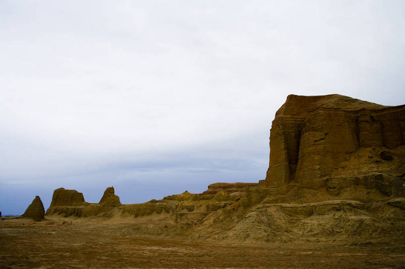 无人,横图,彩色,室外,特写,白天,旅游,度假,名胜古迹,峡谷,标志建筑,地标,建筑,中国,亚洲,遗迹,古迹,文物,娱乐,建设,古建筑,自然,奇石,享受,休闲,旅游胜地,放松,摄影,自然风光,古文明,东亚,地貌,魔鬼城,新疆,乌尔禾风城,克拉玛依,中华人民共和国,新疆维吾尔自治区,西北地区,克拉玛依市,石头城,旅行,准噶尔,准噶尔盆地,地质,新,bj174