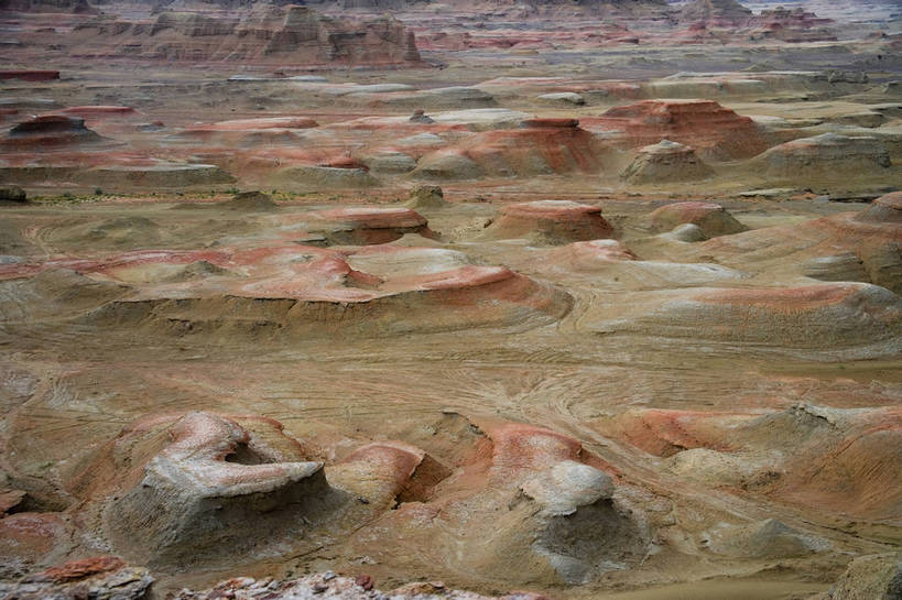 无人,横图,彩色,室外,特写,白天,旅游,度假,名胜古迹,峡谷,标志建筑,地标,建筑,中国,亚洲,遗迹,古迹,文物,娱乐,建设,古建筑,自然,奇石,享受,休闲,旅游胜地,放松,摄影,自然风光,古文明,东亚,地貌,魔鬼城,新疆,乌尔禾风城,克拉玛依,中华人民共和国,新疆维吾尔自治区,西北地区,克拉玛依市,石头城,旅行,准噶尔,准噶尔盆地,地质,新,bj174