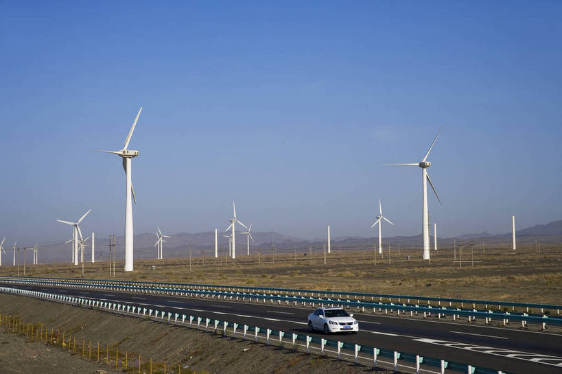 无人,工厂,横图,彩色,室外,白天,旅游,机器,技术,科技,风车,中国,亚洲,环保,电力,科学,景观,电能,设备,机械,发电厂,发电站,工业,摄影,能源,电,电源,回收,资源,能量,利用,低碳,东亚,循环,新疆,电厂,中华人民共和国,持续,叶片,旅行,制造厂,生产工厂,风电厂,风力发电厂,达坂城,bj174