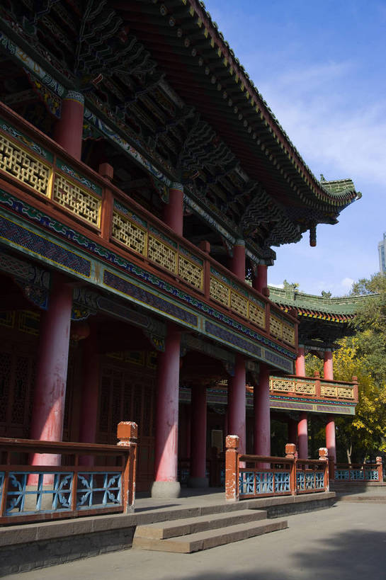 无人,竖图,彩色,室外,白天,旅游,度假,名胜古迹,标志建筑,地标,建筑,中国,亚洲,遗迹,文化遗产,古迹,文物,娱乐,建设,古建筑,享受,休闲,旅游胜地,放松,竖,摄影,古代建筑,中国文化,人民公园,古文明,东亚,乌鲁木齐,新疆,中华人民共和国,旅行,bj174