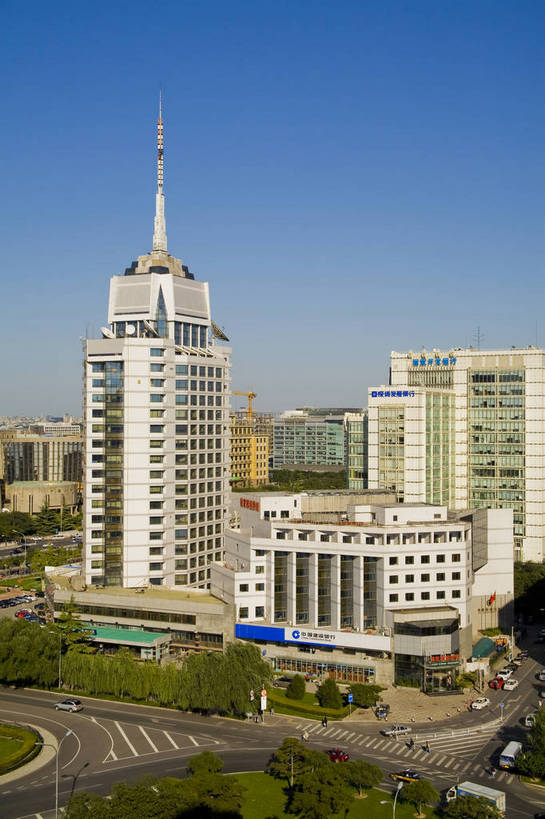 竖图,彩色,室外,特写,白天,旅游,度假,商务,美景,名胜古迹,城市风光,标志建筑,大厦,道路,地标,建筑,街道,路,公路,北京,中国,亚洲,遗迹,景观,交通,古迹,文物,娱乐,建设,古建筑,蓝天,享受,休闲,旅游胜地,景色,放松,竖,金融,摄影,城市建筑,经济,贸易,古文明,东亚,中华人民共和国,金融区,马路,旅行,商业,金融街,复兴门,bj174
