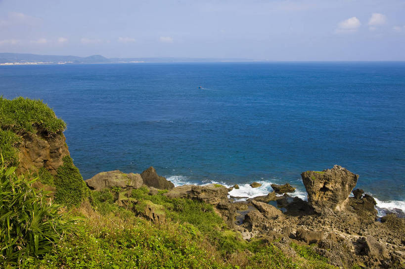 无人,公园,横图,彩色,室外,特写,白天,旅游,度假,礁石,名胜古迹,标志建筑,地标,建筑,台湾,中国,亚洲,遗迹,海岸,古迹,文物,娱乐,建设,古建筑,蓝天,享受,休闲,旅游胜地,放松,摄影,海滨,古文明,东亚,垦丁国家公园,屏东县,港澳台,中华人民共和国,台湾省,海,旅行,屏,屏东,屏县,恒春半岛,珊瑚礁岛,台,猫鼻头,bj174