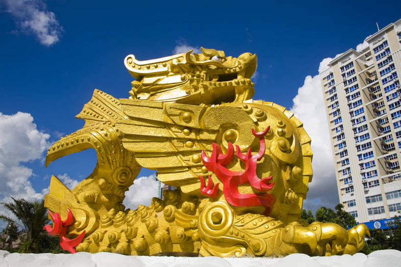 无人,横图,彩色,室外,特写,白天,旅游,建筑,雕塑,中国,亚洲,艺术,装饰,龙,雕刻,雕像,景观,现代建筑,海南,天空,工艺品,旅游胜地,摄影,纪念,美术,主题,陈列,东亚,中华人民共和国,功能,美学,海口,旅行,国贸,bj174