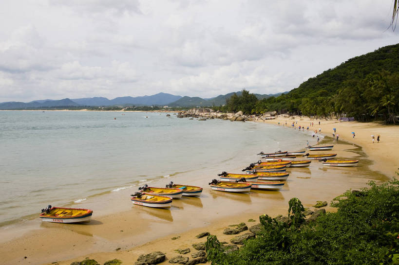 横图,彩色,室外,白天,旅游,沙滩,船,三亚,中国,亚洲,海南,天空,休闲,旅游胜地,摄影,海滨,东亚,天涯海角,中华人民共和国,海,海滩,旅行,bj174