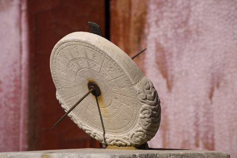 无人,故宫,横图,彩色,室外,特写,白天,名胜古迹,标志建筑,地标,建筑,计时器,北京,中国,亚洲,局部,景观,文化遗产,建筑群,古典,建设,摄影,中国文化,日晷,东亚,中华人民共和国,石,传统文化,bj174