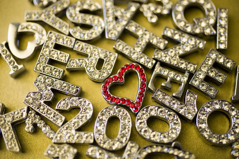 无人,横图,彩色,室内,静物,中国,许多,节日,艺术,数字,图片,字母,艺术品,很多,文化,物品,装饰品,饰品,工艺品,多个,心形,摄影,陈列,东亚,影棚拍摄,bj174