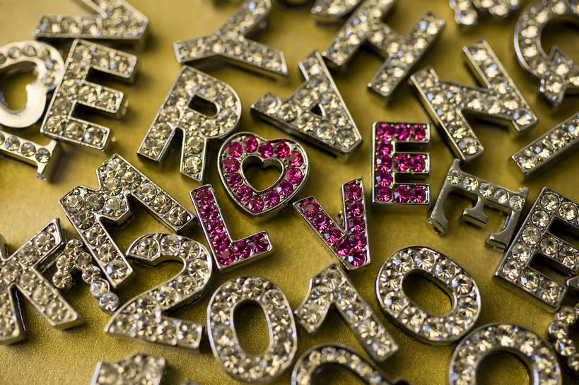 无人,横图,彩色,室内,静物,中国,许多,节日,艺术,数字,图片,字母,艺术品,很多,文化,物品,装饰品,饰品,工艺品,多个,心形,摄影,陈列,东亚,影棚拍摄,bj174