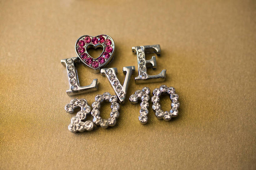 无人,横图,彩色,室内,静物,中国,许多,追赶,节日,艺术,英文,数字,图片,字母,艺术品,很多,文化,物品,装饰品,饰品,工艺品,多个,心形,摄影,陈列,东亚,影棚拍摄,爱,bj174