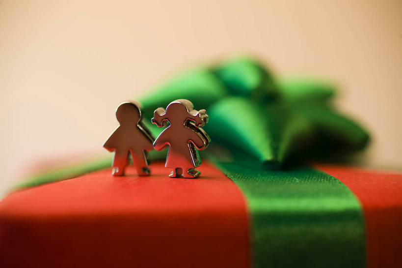 无人,横图,彩色,室内,静物,礼盒,中国,情人节,节日,人偶,丝带,图片,文化,物品,装饰品,一个,饰品,摄影,单个,东亚,影棚拍摄,bj174