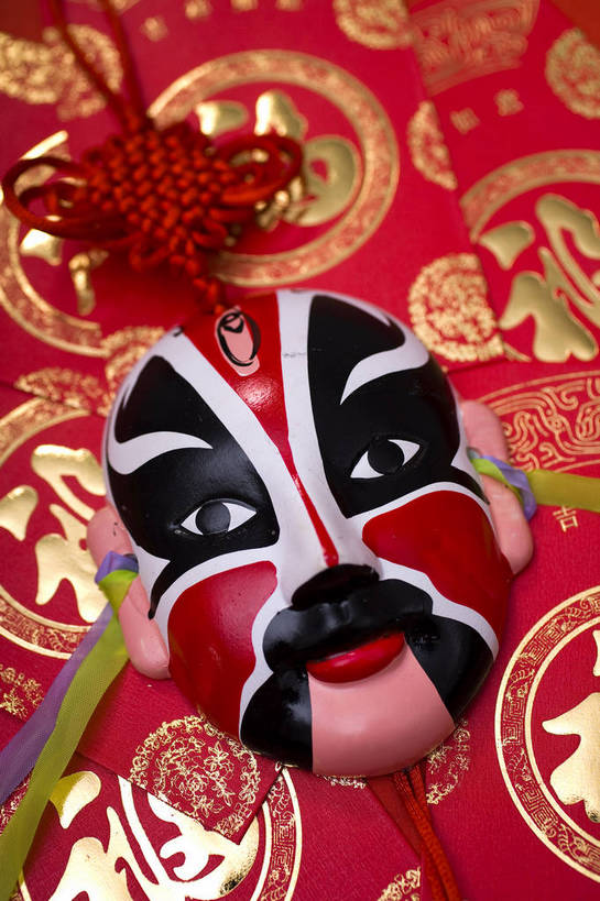 无人,竖图,彩色,室内,静物,中国,花纹,装饰,图案,图片,艺术品,装饰品,两个,脸谱,中国结,竖,摄影,礼品,中国文化,京剧,东亚,影棚拍摄,传统文化,bj174